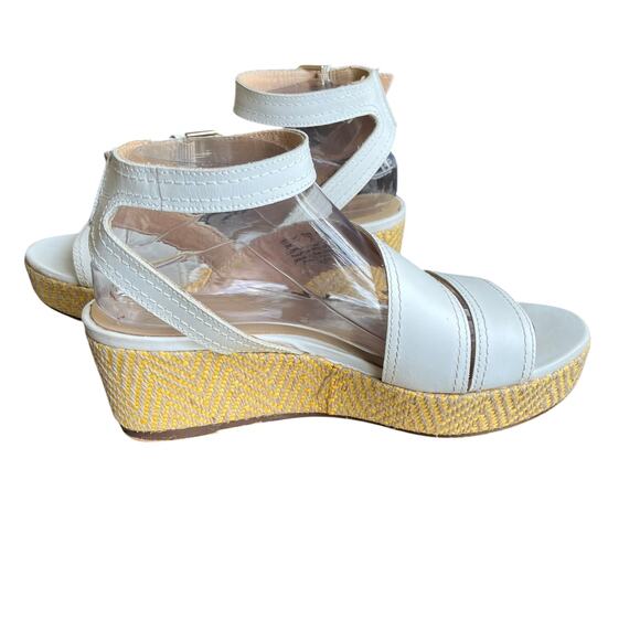 Naturalizer Ankle Wrap Sandals Wedge Size 9 White Leather Yellow Chevron - Picture 2 of 7